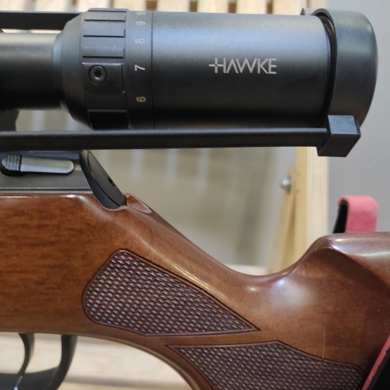 Комплект гвинтівка Anschutz 1761, оптичний приціл Hawke, глушник A-Tec б/в