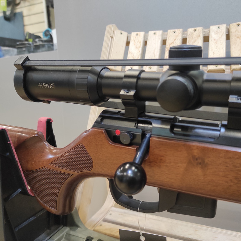 Комплект гвинтівка Anschutz 1761, оптичний приціл Hawke, глушник A-Tec б/в
