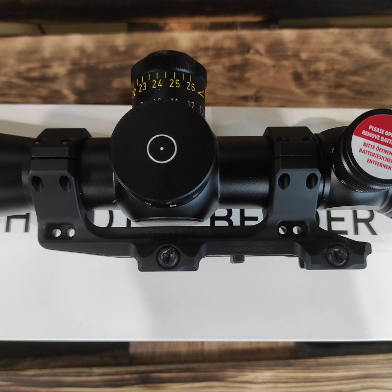 Оптичний приціл Schmidt & Bender 5-25x56 PM II LP, моноблок Reptilia б/в