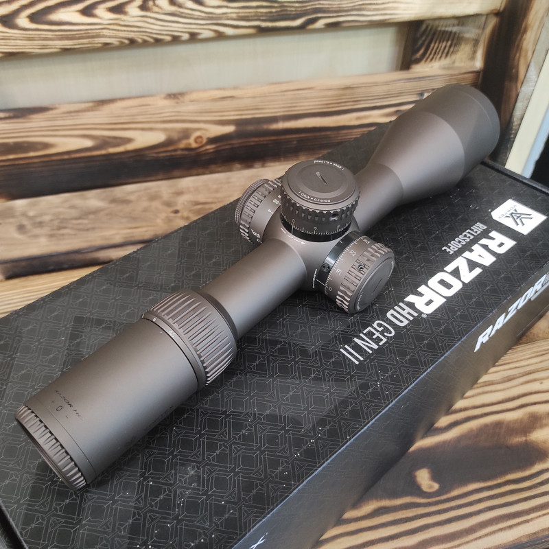 Приціл оптичний Vortex RAZOR HD Gen ll 4.5-27x56 б/в