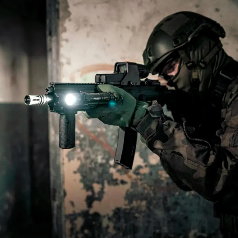Фонарь с ЛЦВ Olight Odin GL Green Laser Black