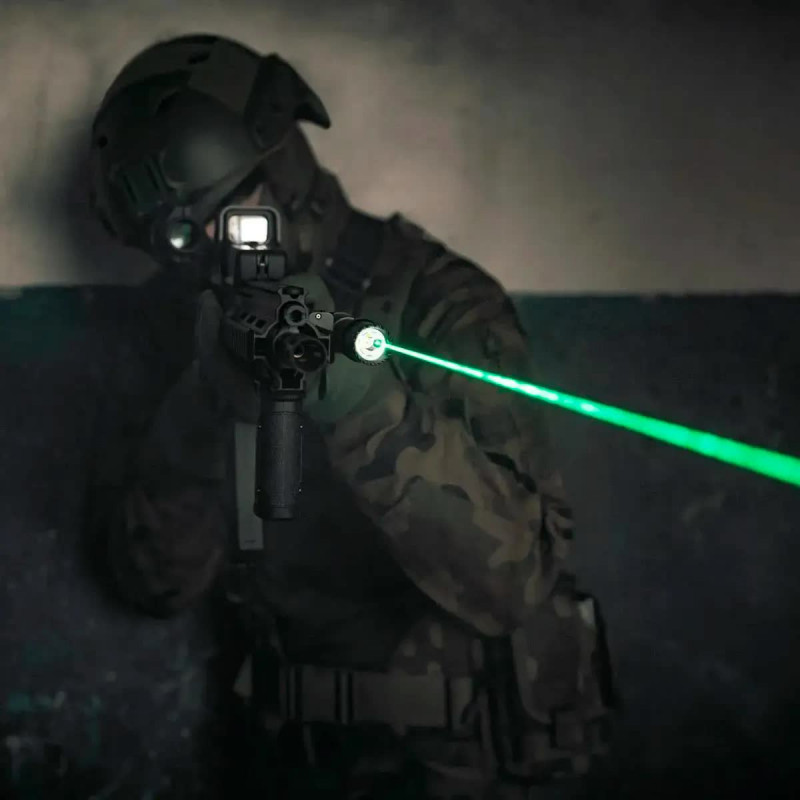 Фонарь с ЛЦВ Olight Odin GL Green Laser Black