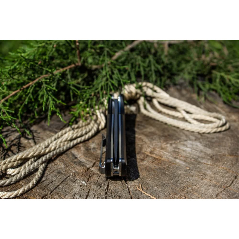 Ніж складаний туристичний Ruike Hussar P121-B, (9.2 см) 14C28N / G10